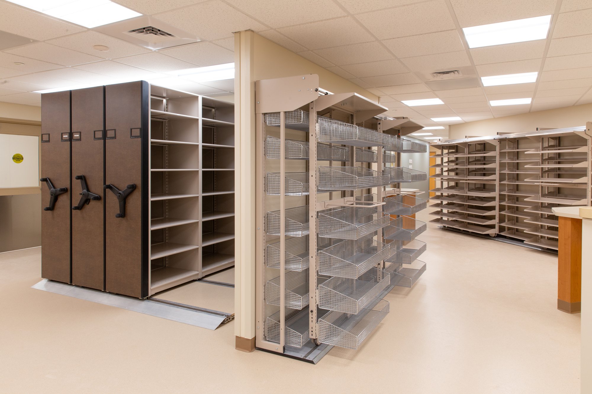 High-Density-Storage-Inpatient-Pharmacy-Spacesaver-USP800