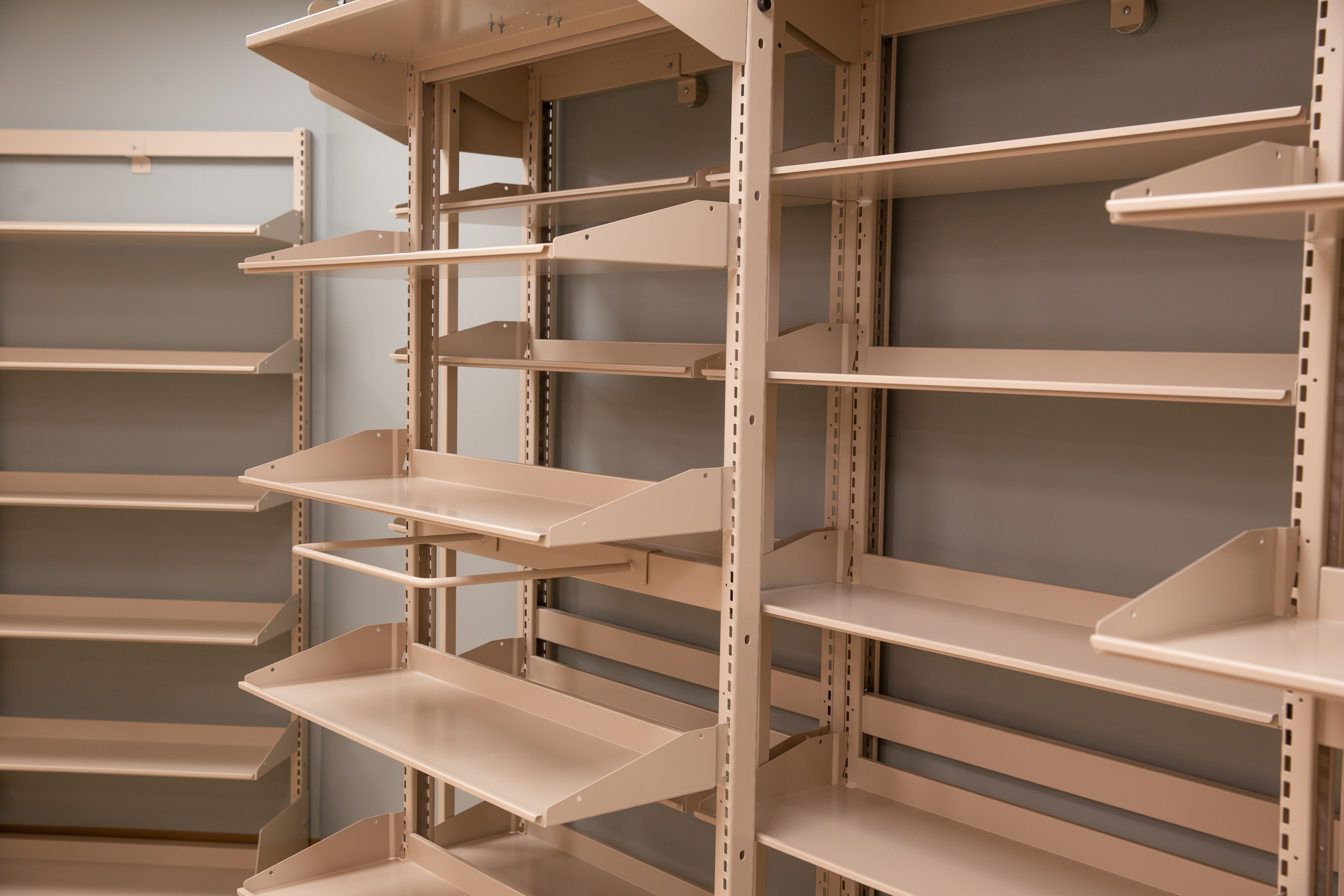 Medical Shelving System