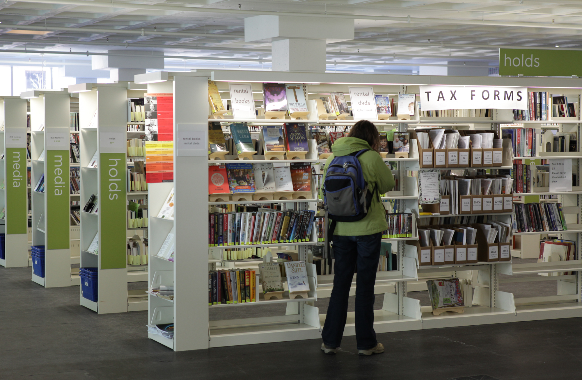 Library filing on static shelving