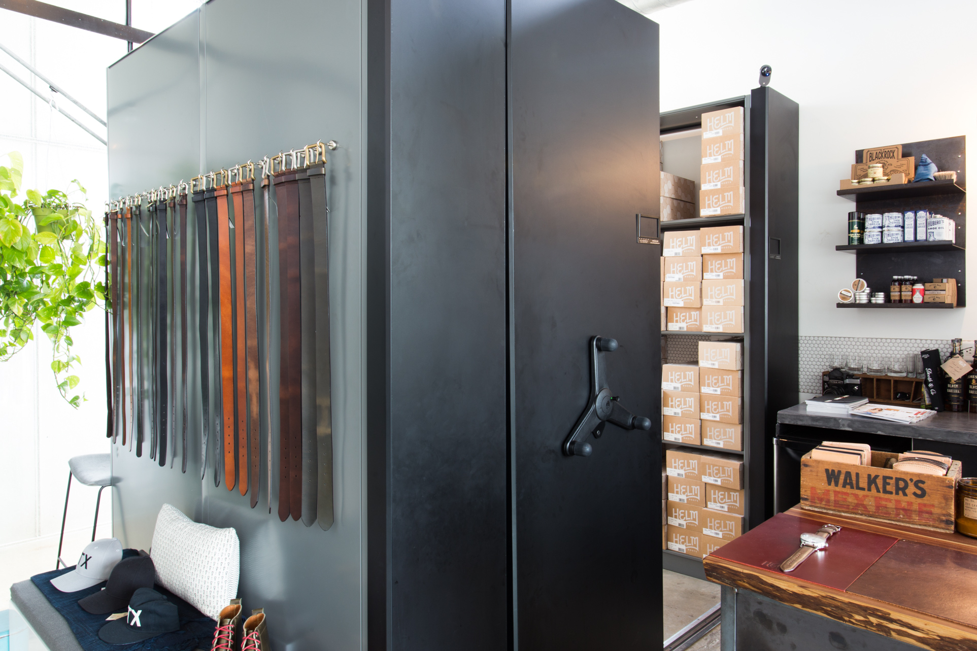 Retail Design Small Space Mobile Storage Spacesaver