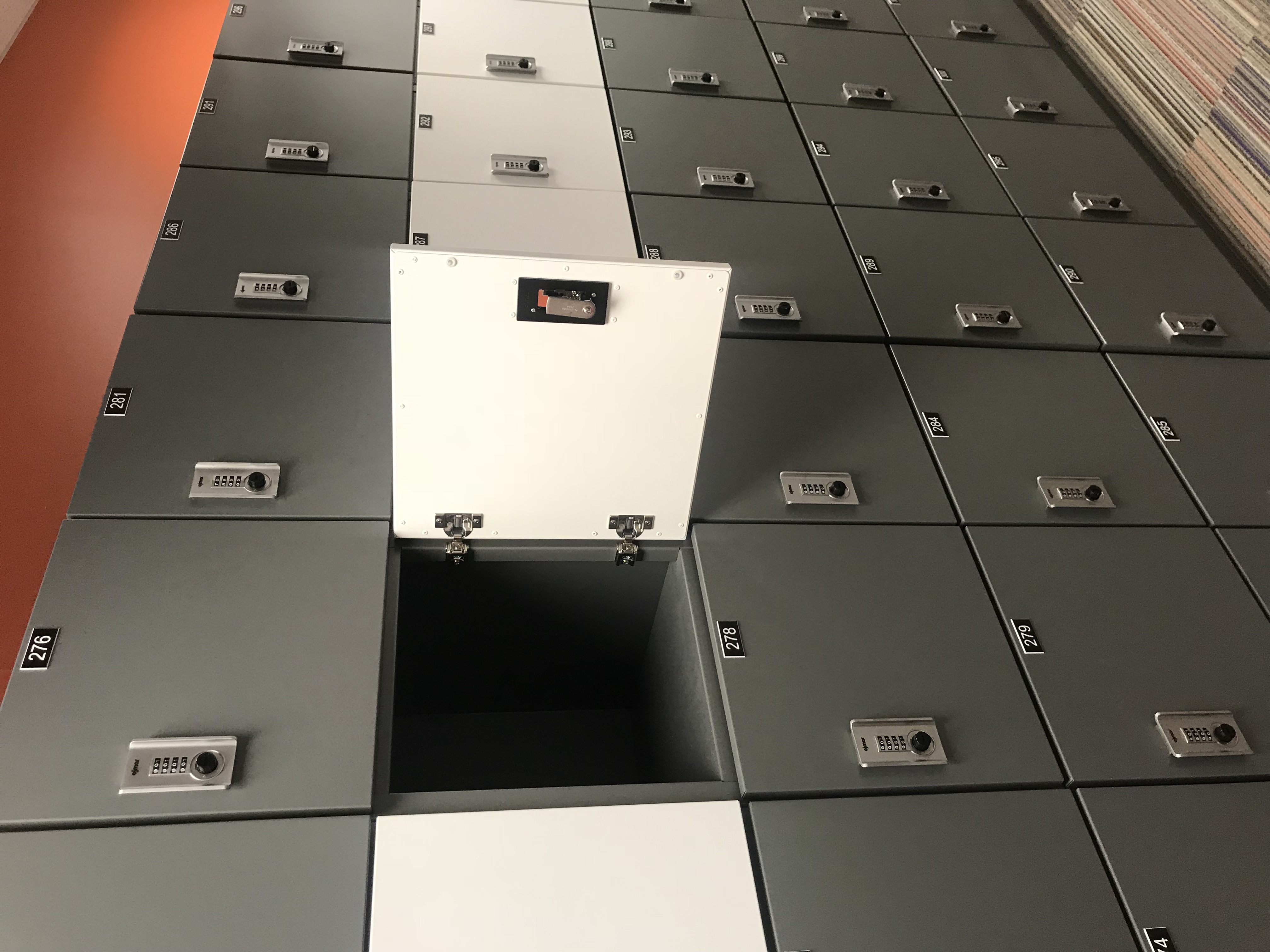 Soft close metal doors for day use lockers