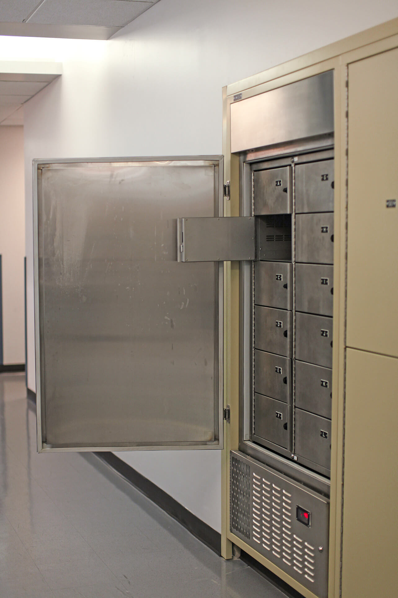 Temporary Evidence lockers inside refrigerator system