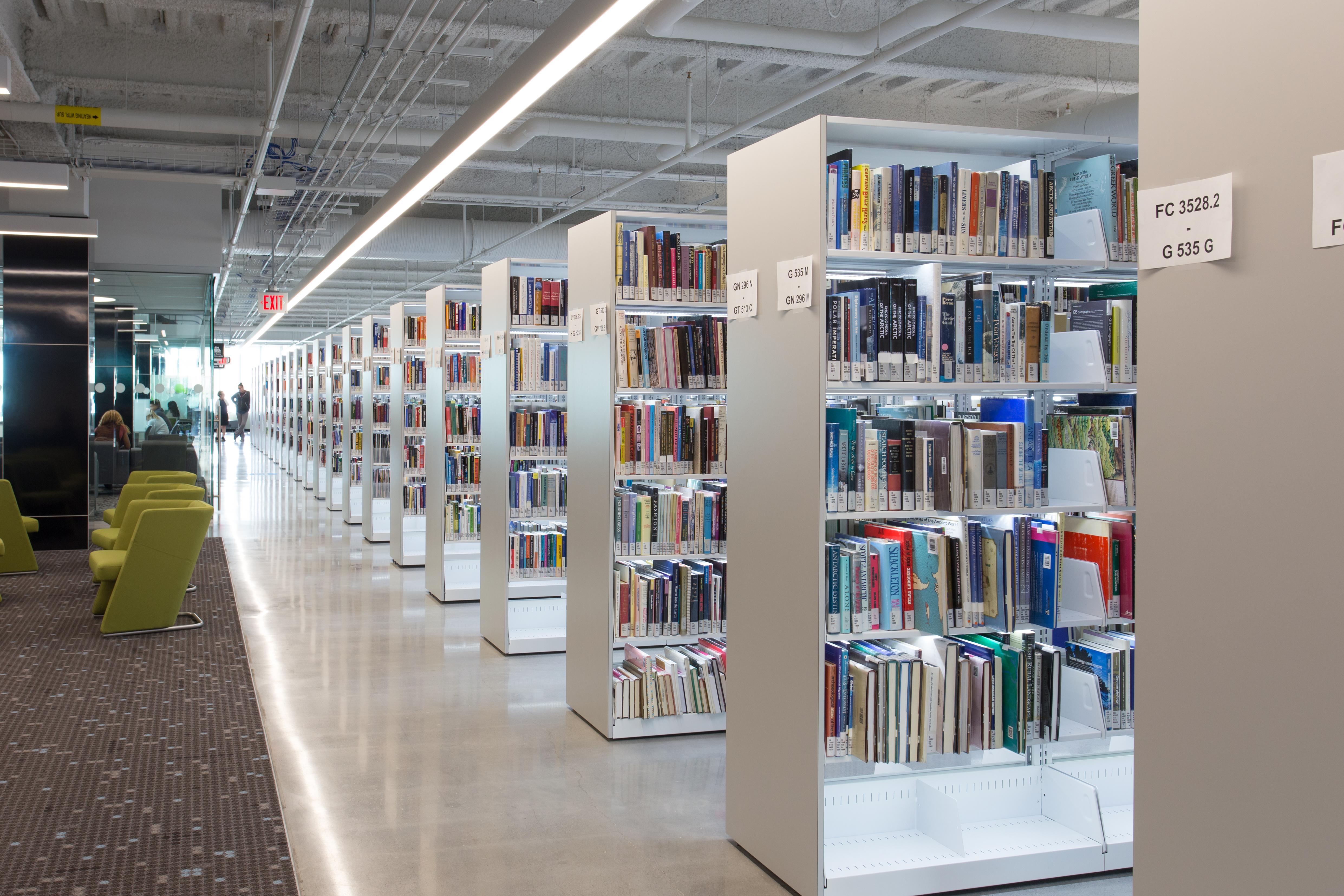 Illuminated Cantilever Library Shelving Spacesaver