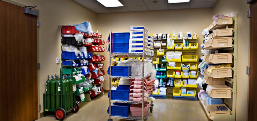 healthcare-storage-pharmacy-shelving
